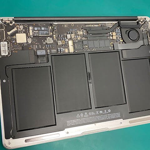 鐘小姐 Macbook Air 讀取緩慢