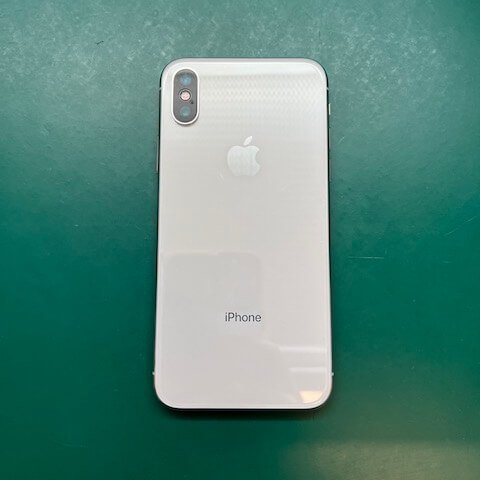 高小姐 iPhone 無法開機