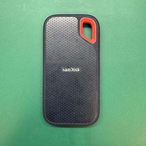 周小姐 SSD 誤重灌