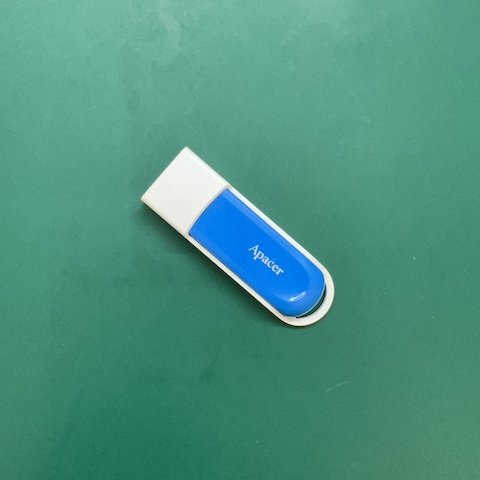 劉先生 USB隨身碟 資料遺失