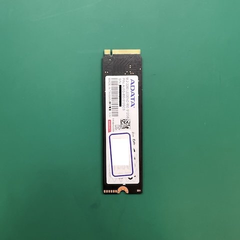 莊小姐 SSD 無法讀取