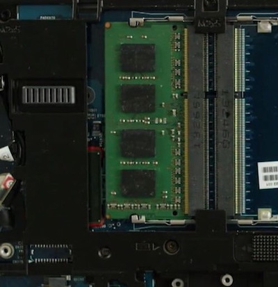 筆電內RAM記憶體的插槽和位置