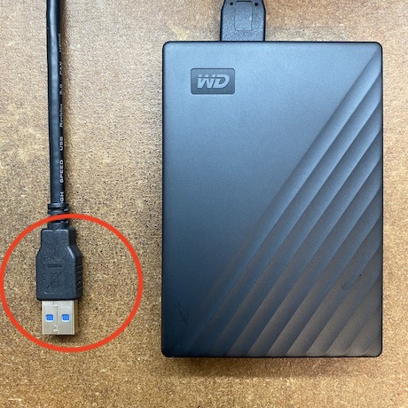 外接硬碟讀不到可以交叉測試USB傳輸線